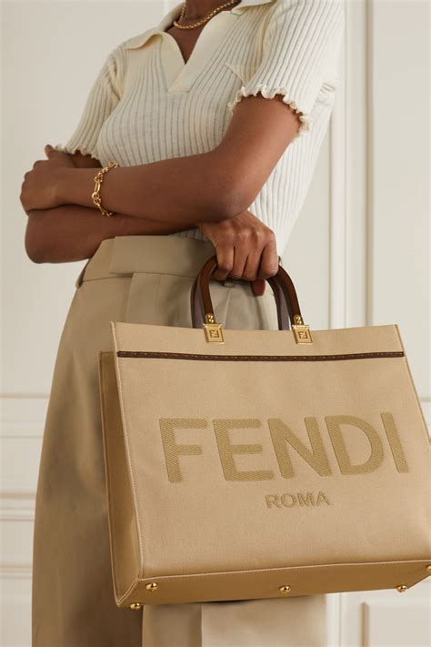 bag fendi model.